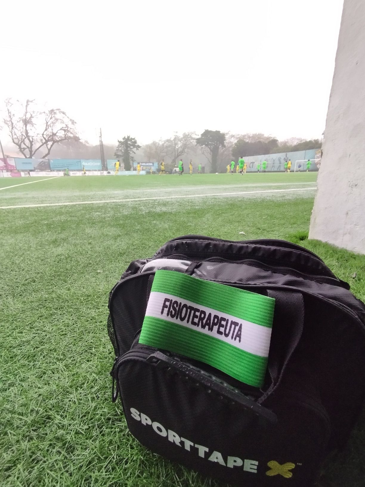 Massagista Desportivo, Reabilitador Fisico e Terapeuta de Relaxamento.