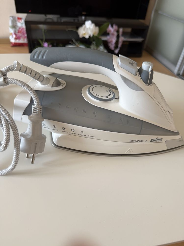 Утюг BRAUN TexStyle 7