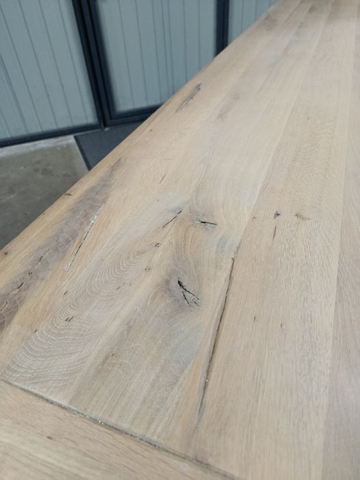 Nowa komoda z  dzikiego dębu. OUTLET. 222 cm. Ciche domykanie.