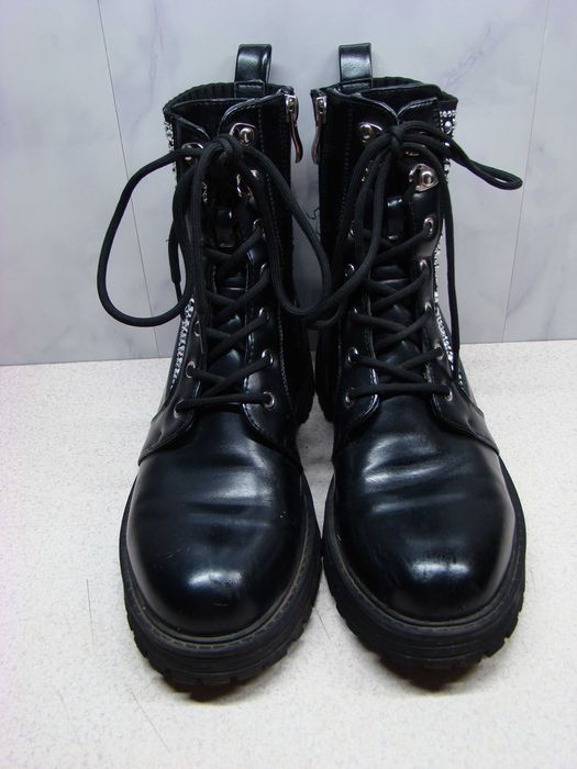 Czarne botki damskie R. 37 jak glany z cyrkoniami nieocieplane