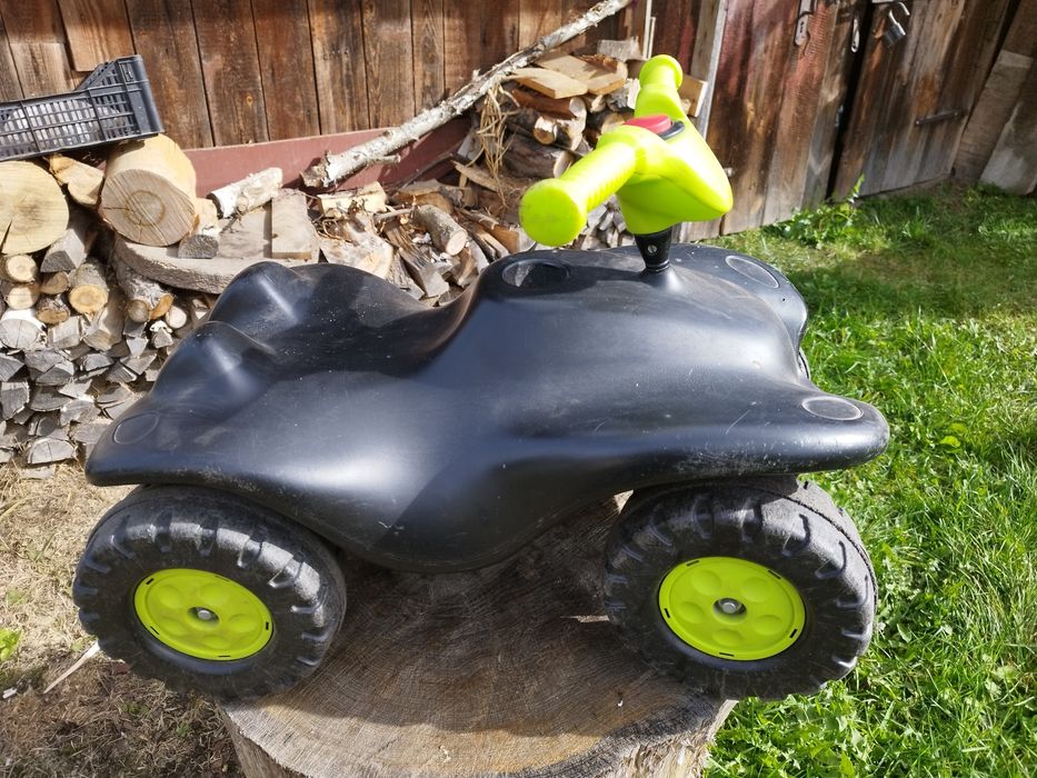 Дитячий квадроцикл