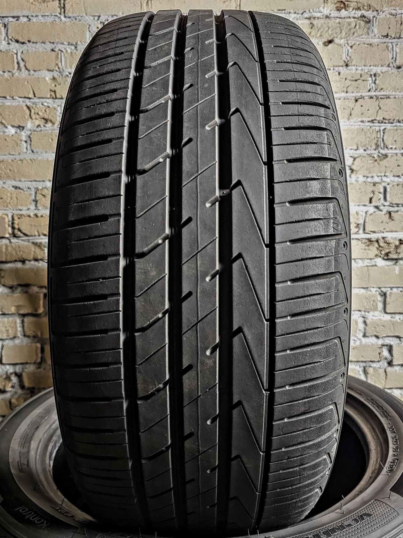 235/50r19 Hankook | 7mm | 2021/2020 | Hungary | Преміум шини | Ідеал