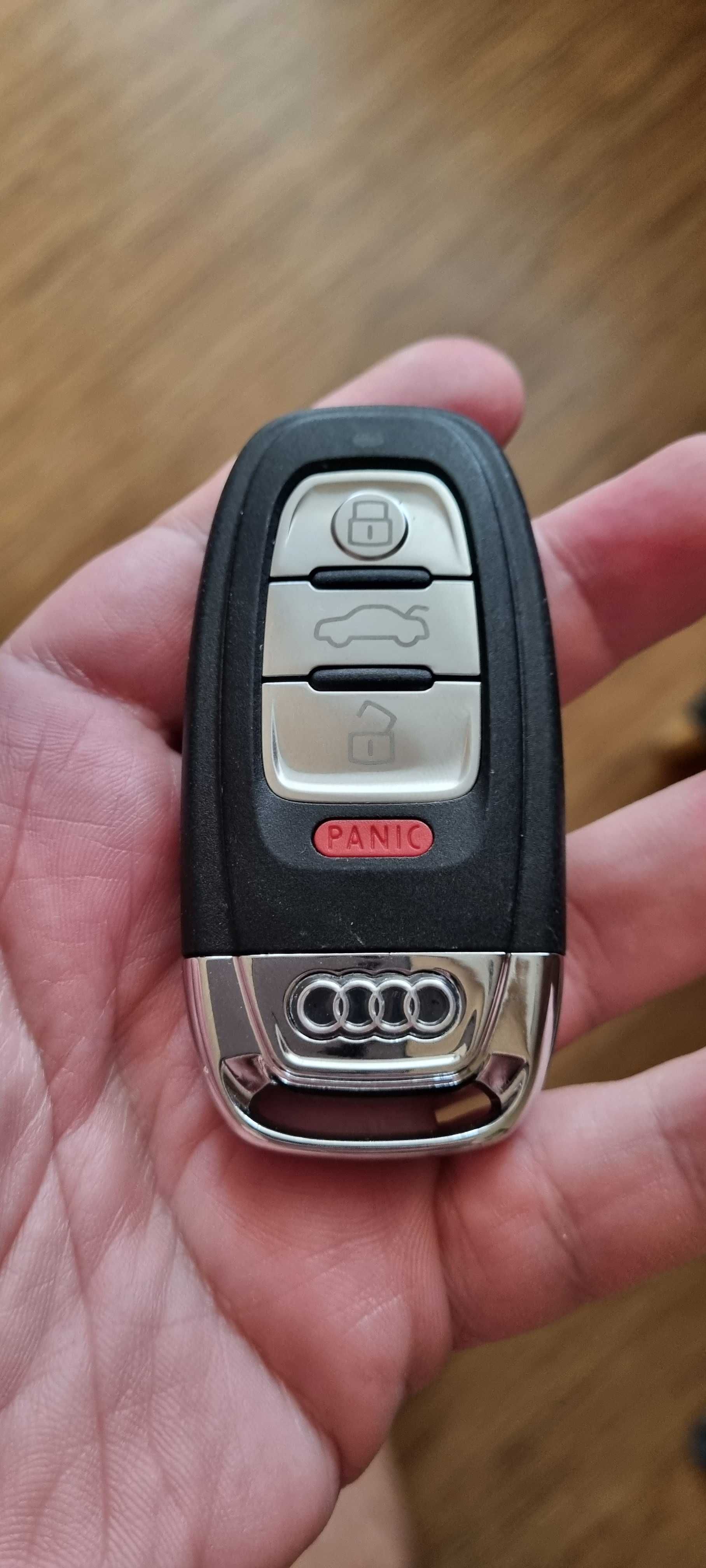 Ключ оригінал Audi a6 a4 q5 q7 keyless go Америка безключевий