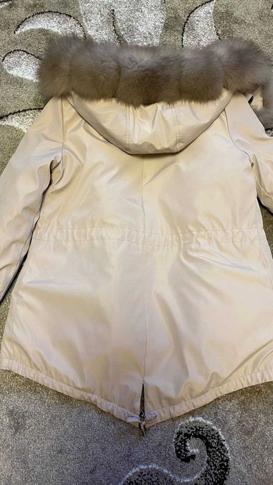 Парка з натуральним хутром