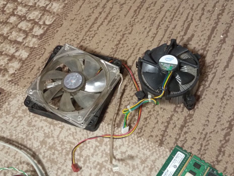 Продам б'у комплектуїщі від комп'ютера