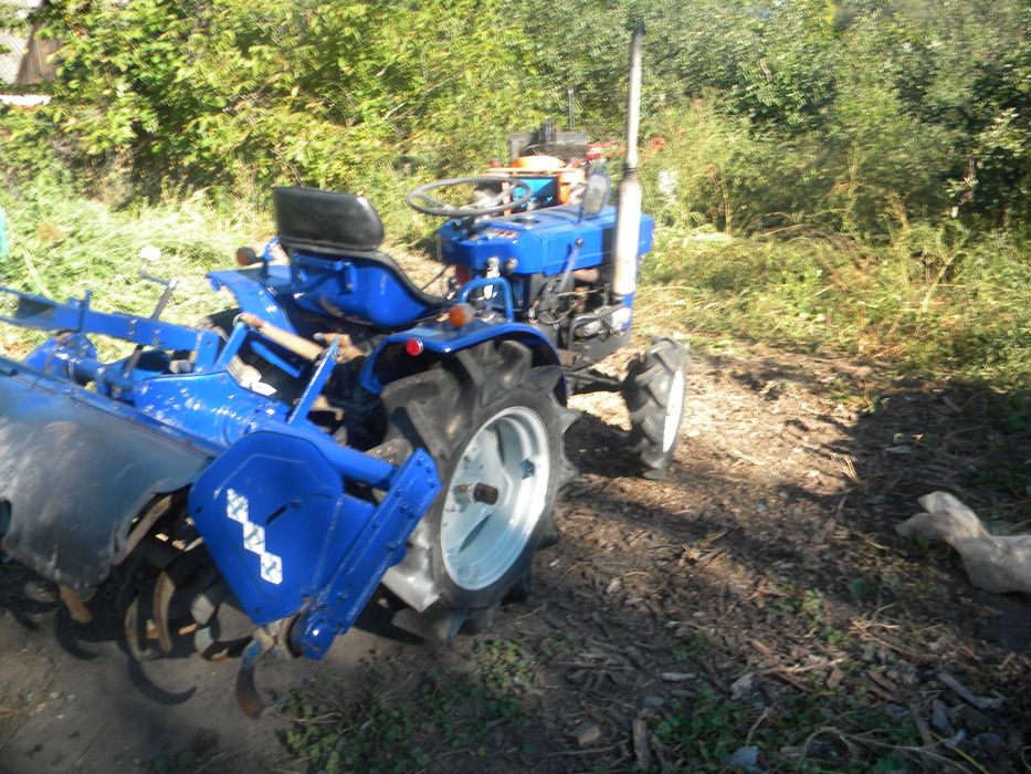 Японский мінітрактор  ІСЕКІ ТХ 1500 F 4 НА 4