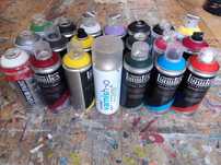 Farby akrylowe w sprayu