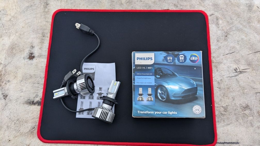 Philips Ultinon Essential LED H7 лампи світло фари 12/24V