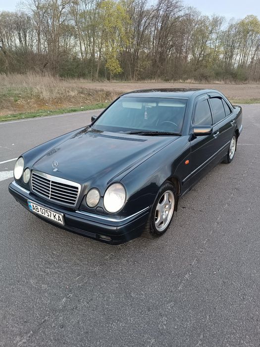 Mercedes E320 w210