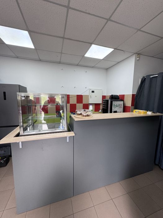 Для кавʼярні барна стійка