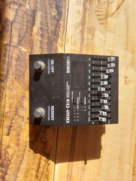 Pedal Equalizador Boss EQ200