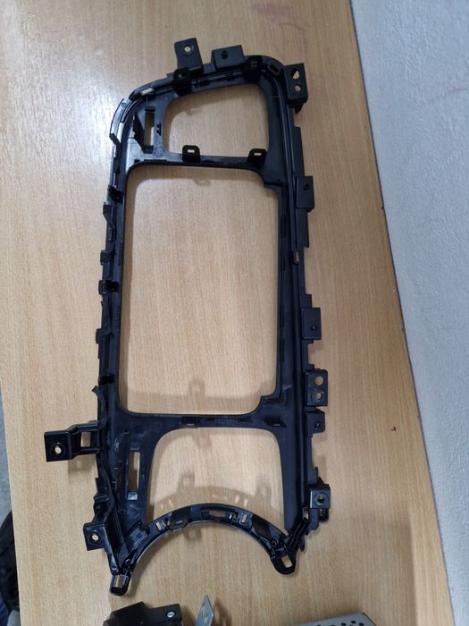 Продам рамку б/у з автомагнітолою киа оптима 2013-2015 р.в