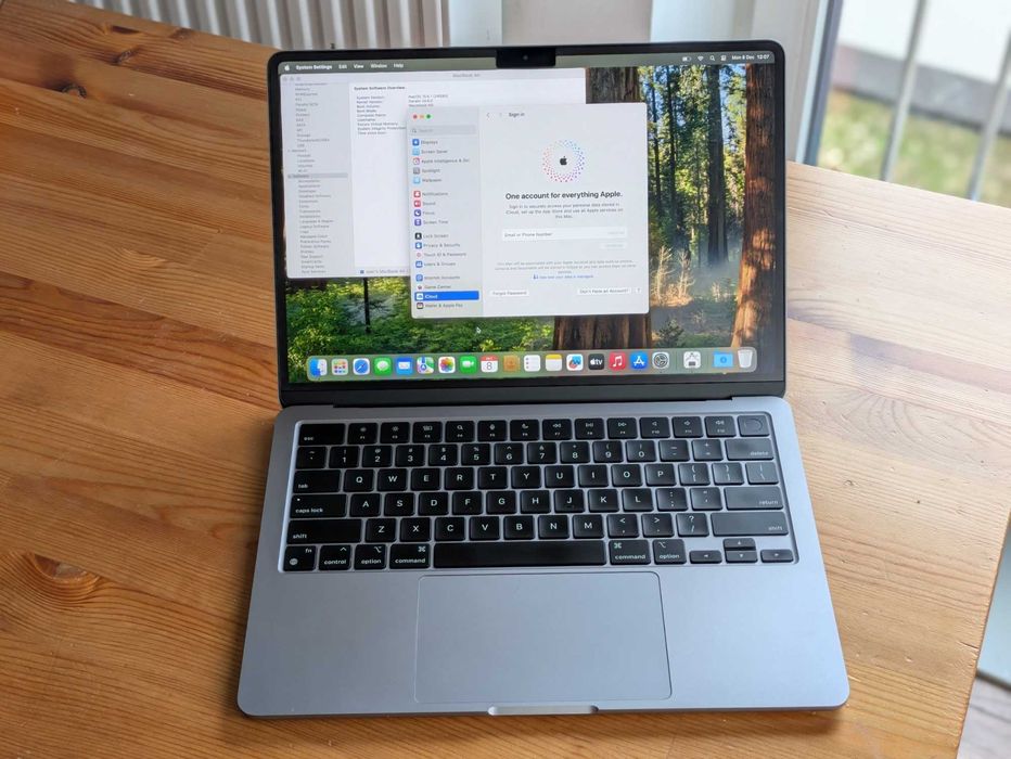 Macbook Air M2 13,6" 8Gb 512Gb Space Gray Idealny