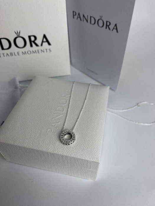 Pandora підвіска з логотипом та паве