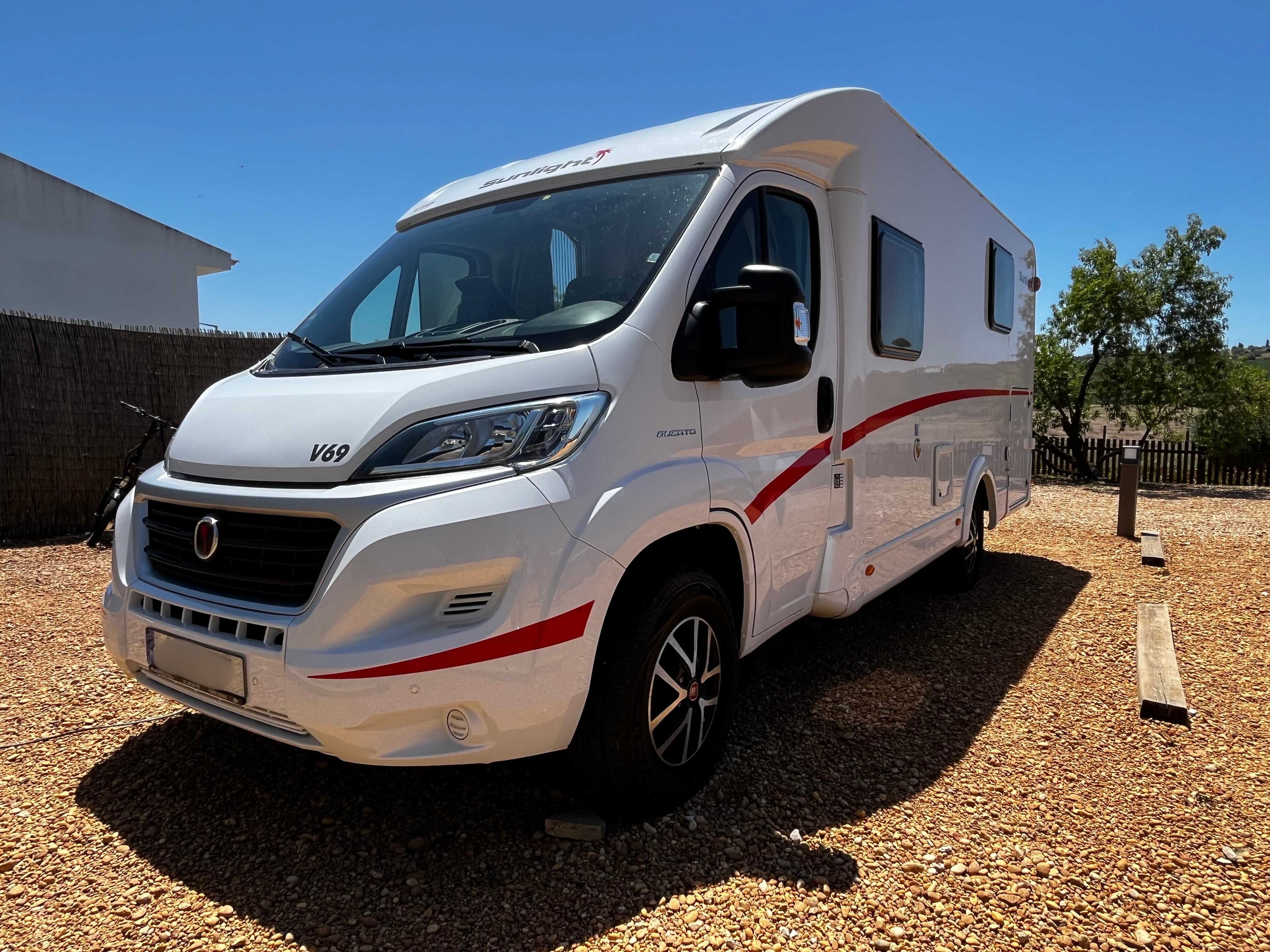 Autocaravana Sunlight V69 - Fiat Ducato 2021 com apenas 25.000 km