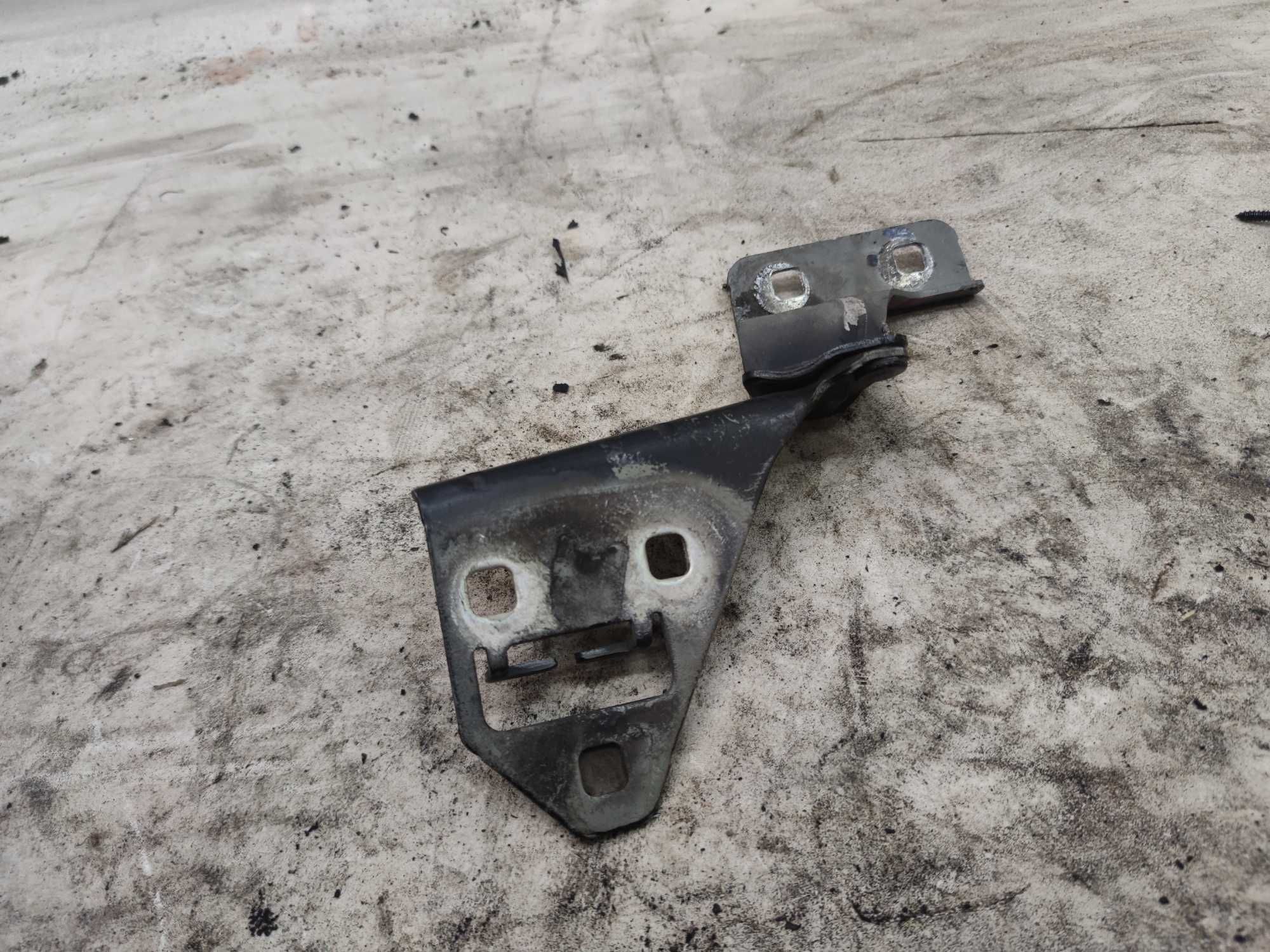Renault Megane 2 Prawy Zawias Maski Pokrywy Silnika