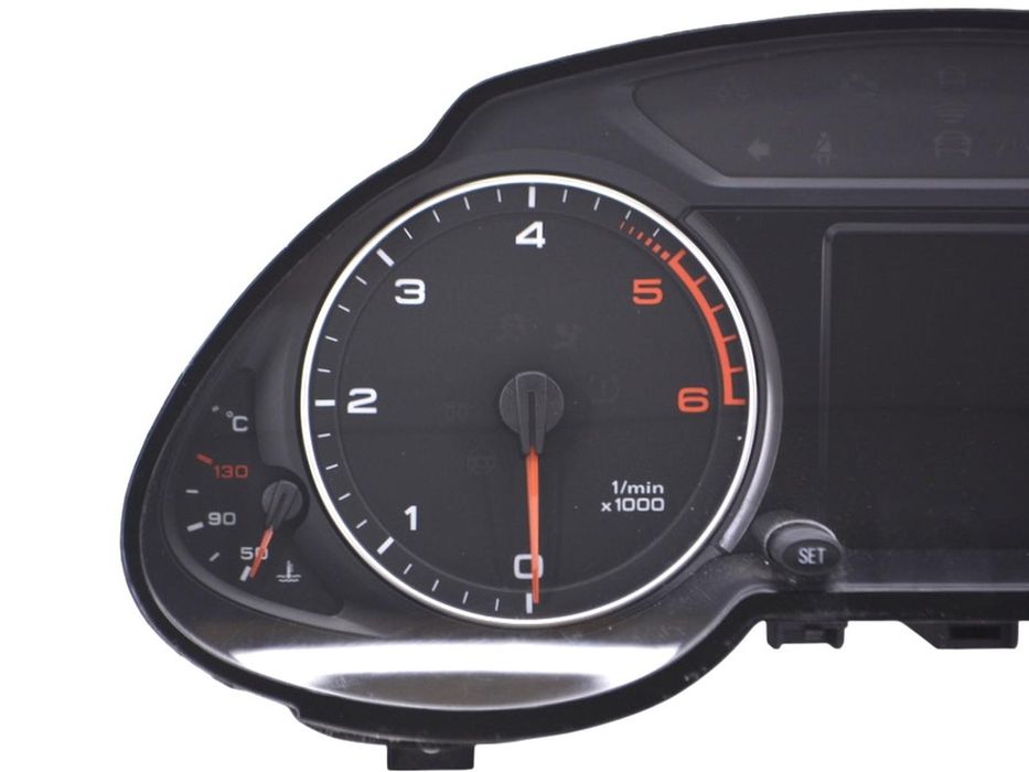 Панель приладів AUDI Q5 2008-2012 8R0920980B