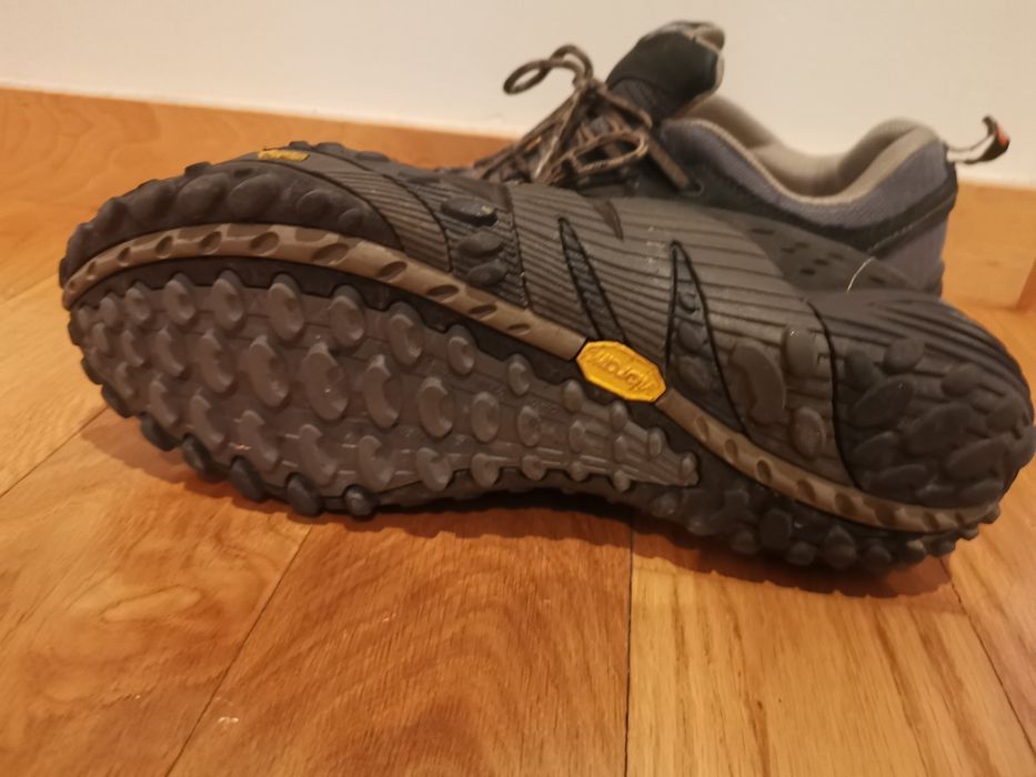 Sapatilhas Merrell Intercept