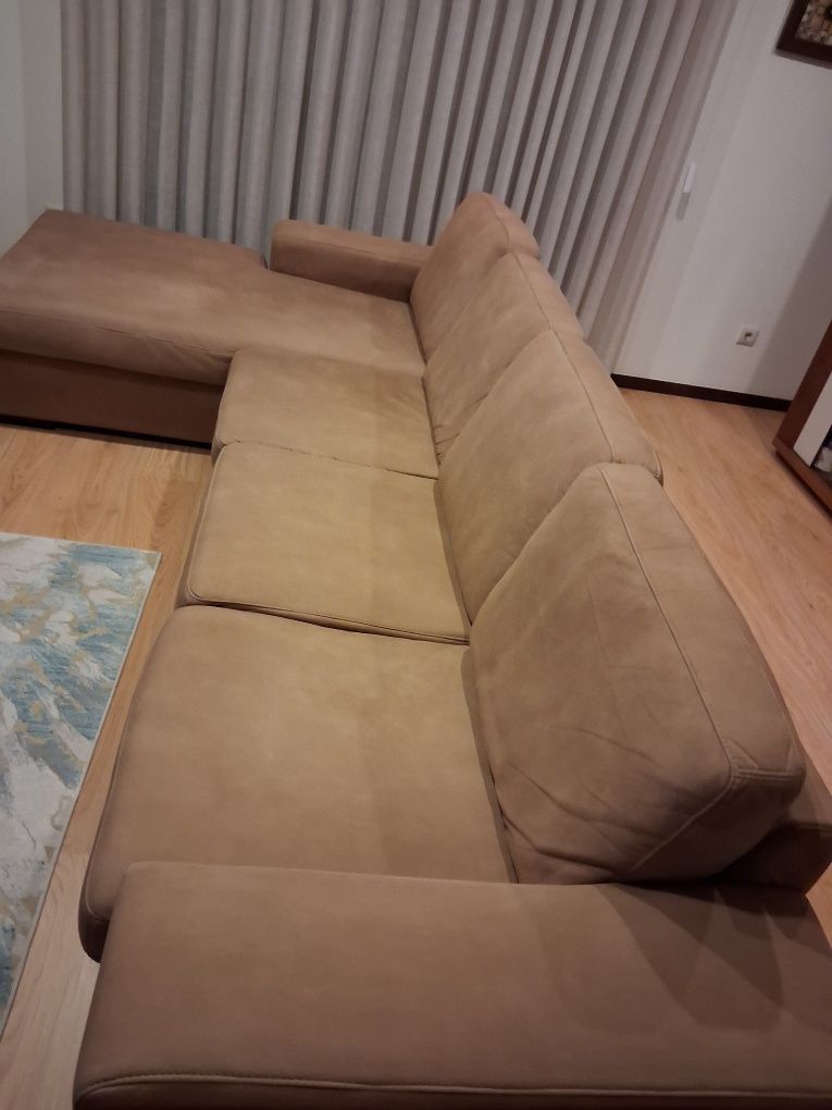 Sofá chaise longue c/ Mesa de Centro