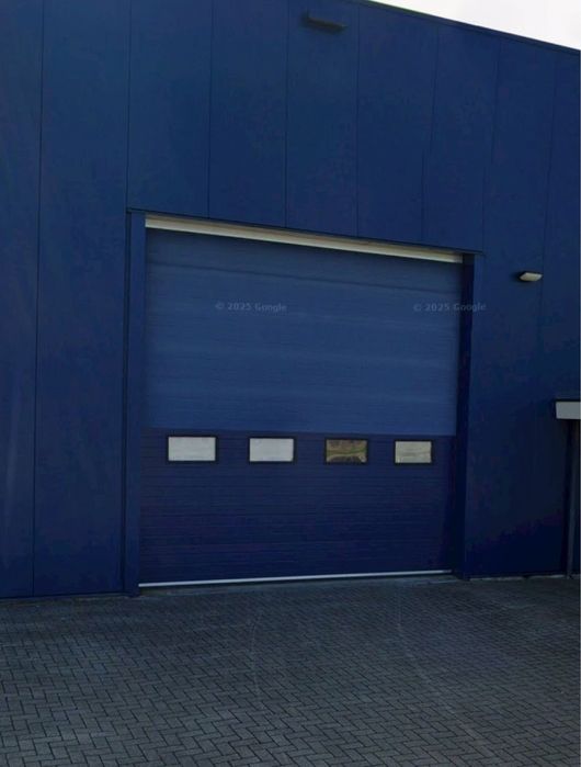REZERWACJA Brama 4.66x4.50 segmentowa elektryczna panelowa 2 sztuki
