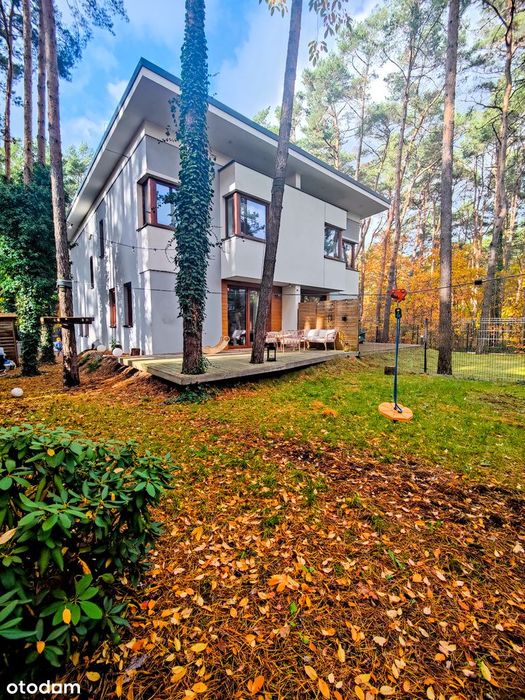 DOM (BLIŹNIAK) IZABELIN C, 142 M², R. 2020. Otulina KPN.