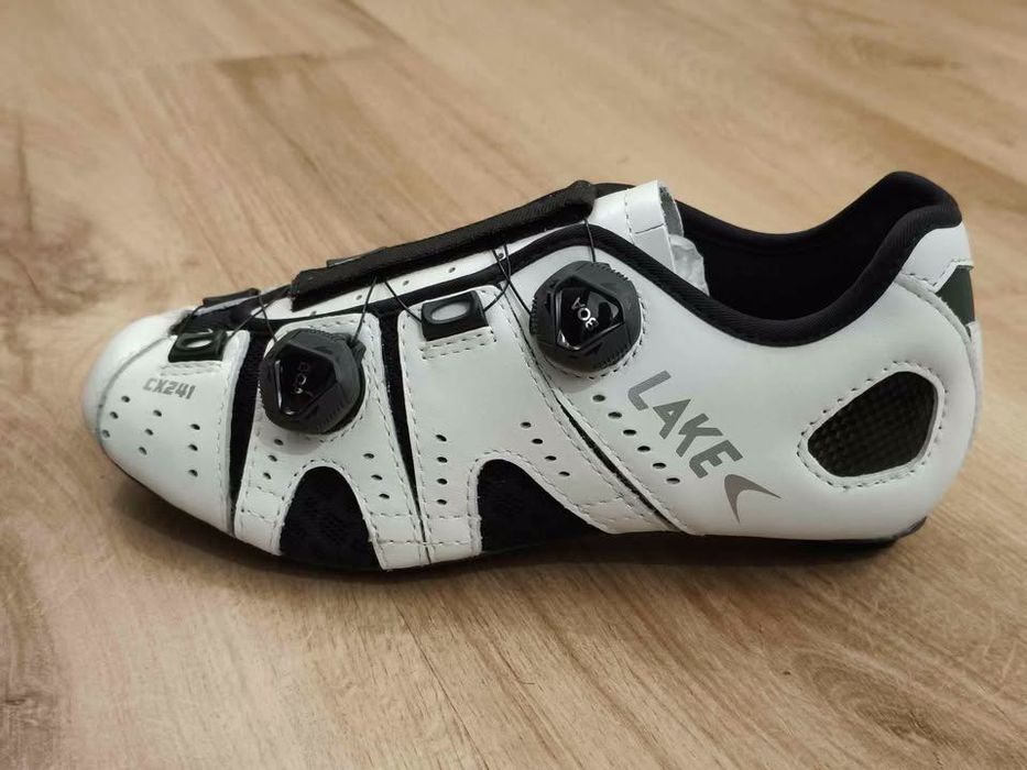 Sapatos de Ciclismo Lake CX241 Wide Carbon "Termo-moldáveis" Novos