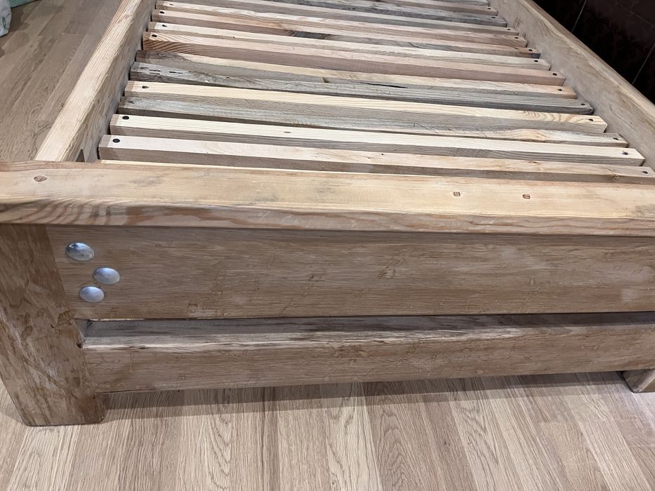 Продам ліжко з дуба 190х80