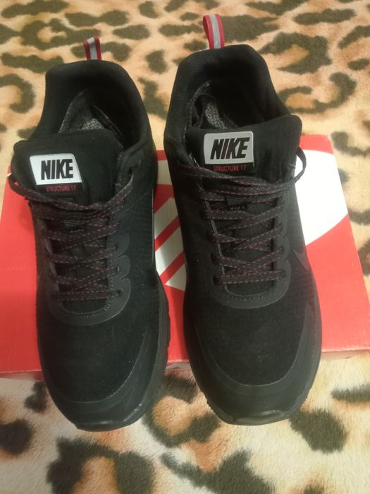 Зимові кросівки Nike Gore-tex 41-42