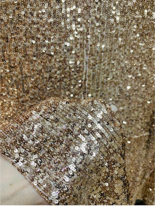 сукня в паєтки 46р.