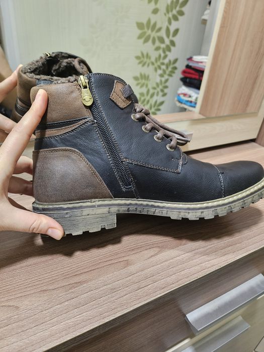 Продам нові шкіряні зимові чоловічі черевики