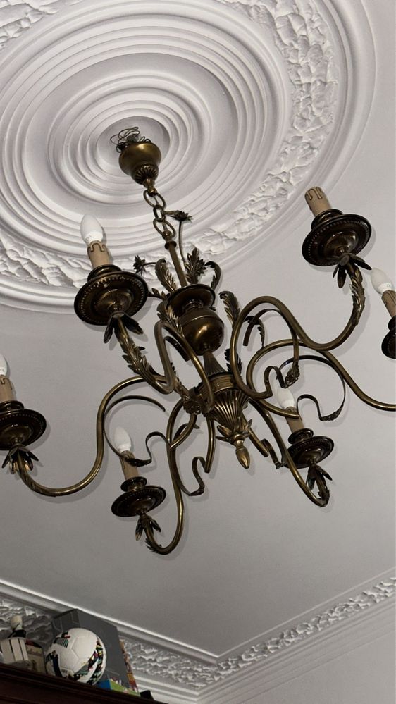 Candelabro em metal