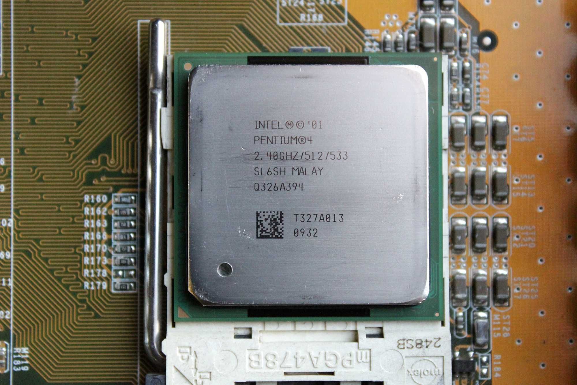 Процессор Intel Pentium 4 2.40GHz/512/533 (SL6SH) MALAY Q326A394