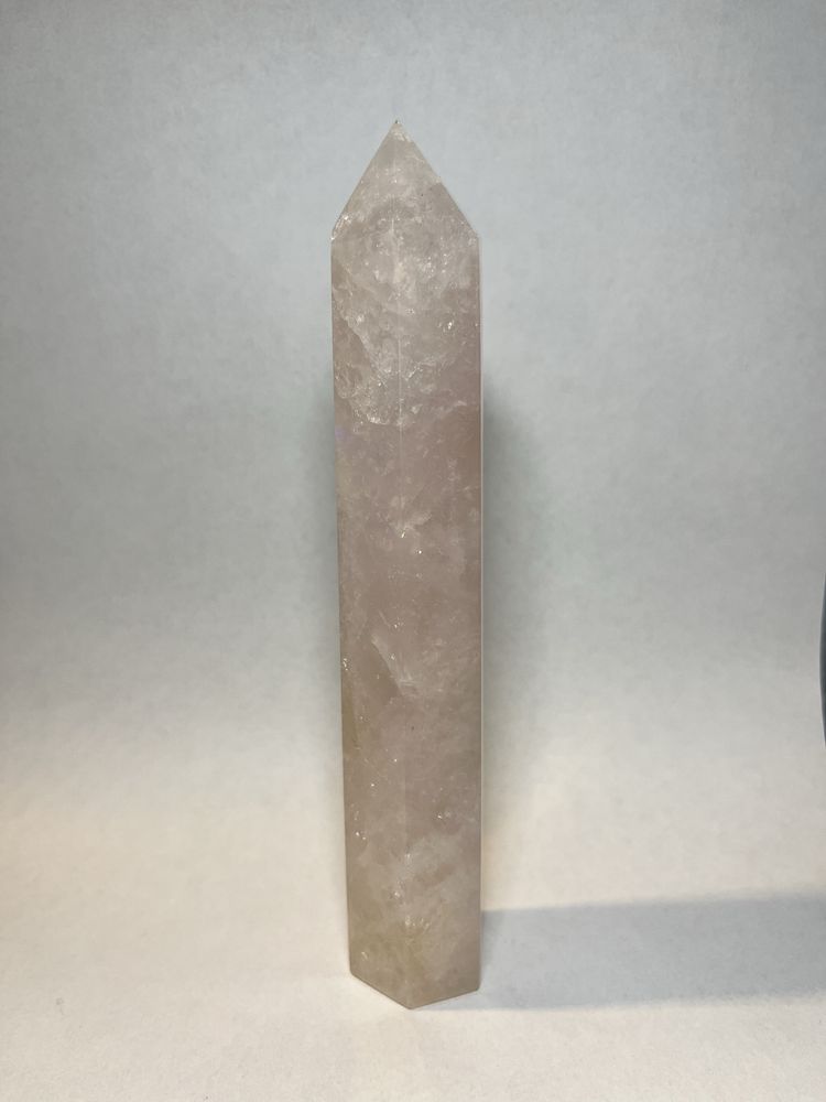 Obelisk z kwarcu