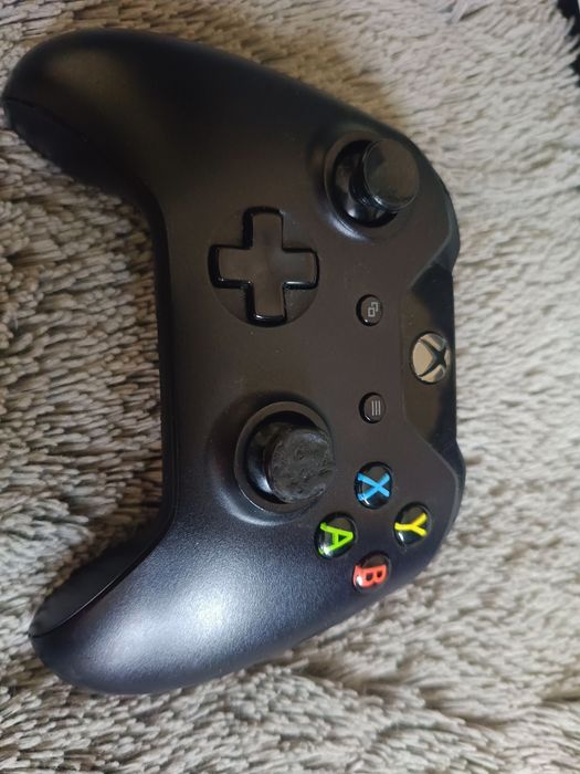 Xbox One S 500GB plus gry Call of Duty