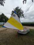 Żaglówka składana Banana®-boot gotowa do pływania