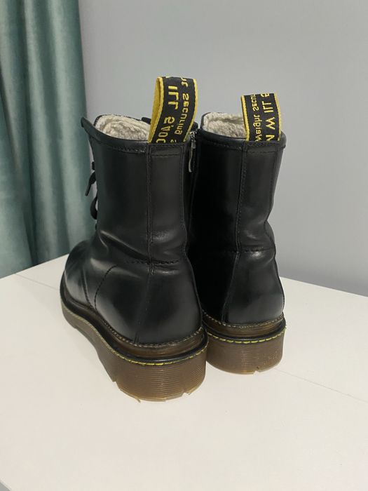 Жіночі зимові черевики