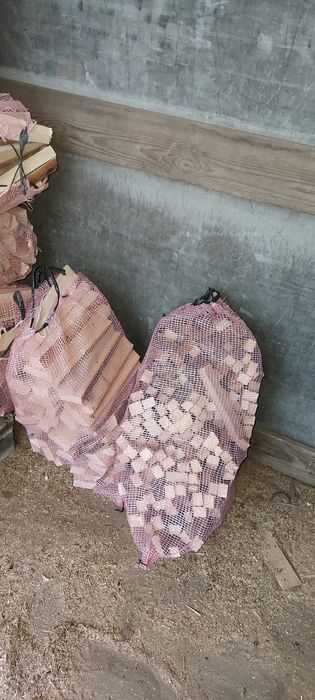 Drewno rozpałkowe, duże worki, kominkowe, rozpałka, suche, workowane