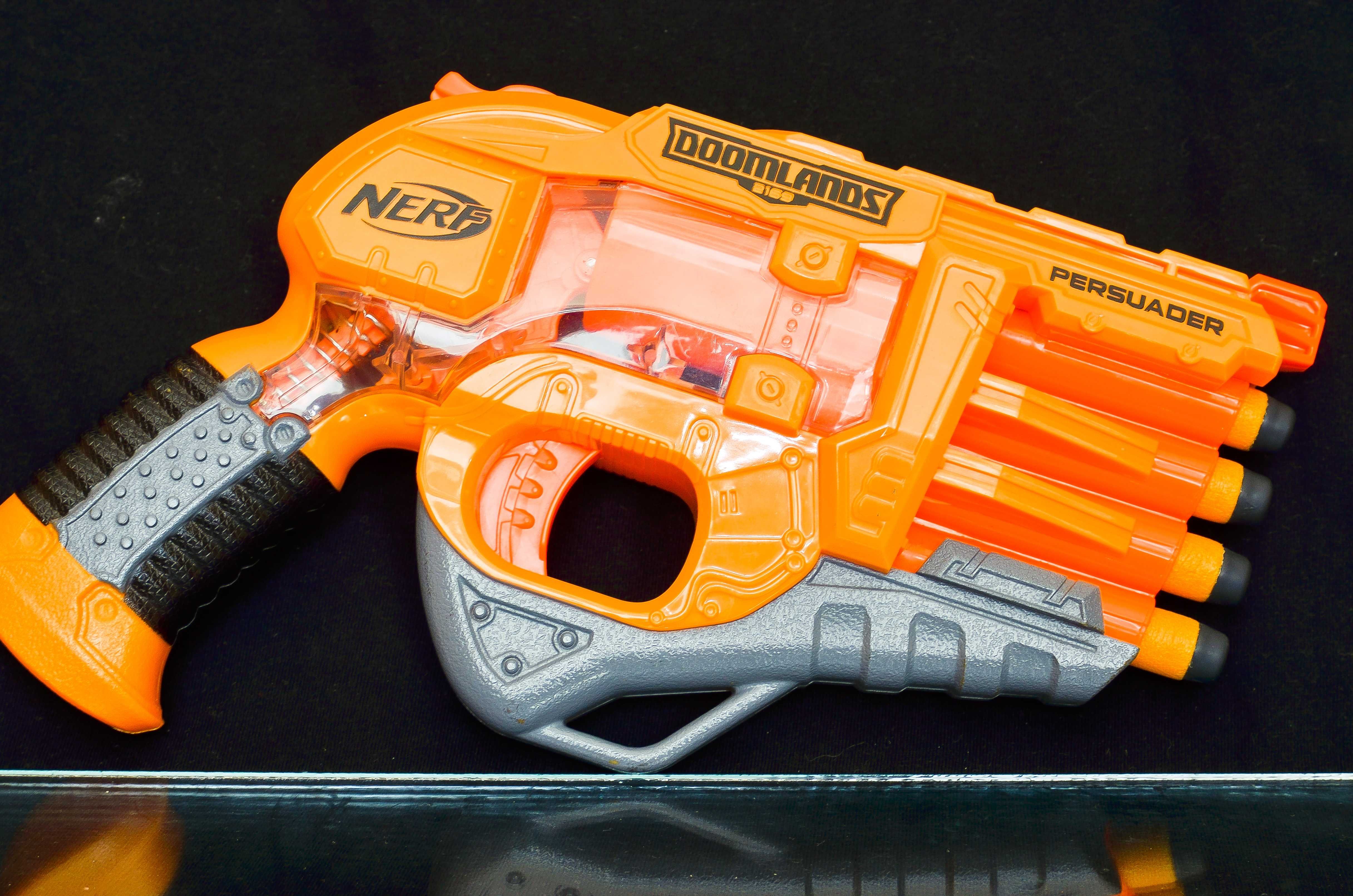 Nerf Doomlands 2169 Persuader
