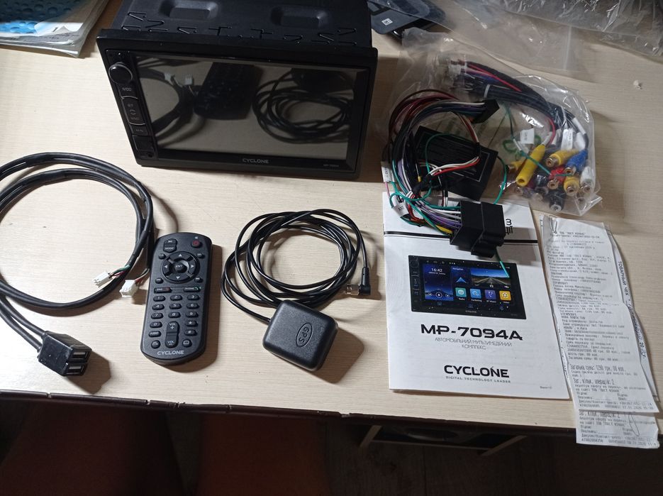 Продам магнитолу cyclon 7094A