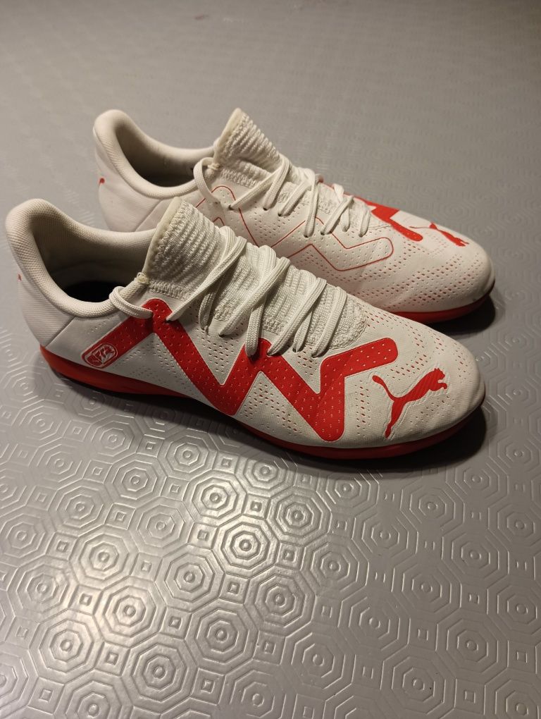 Chuteiras de futebol PUMA de criança