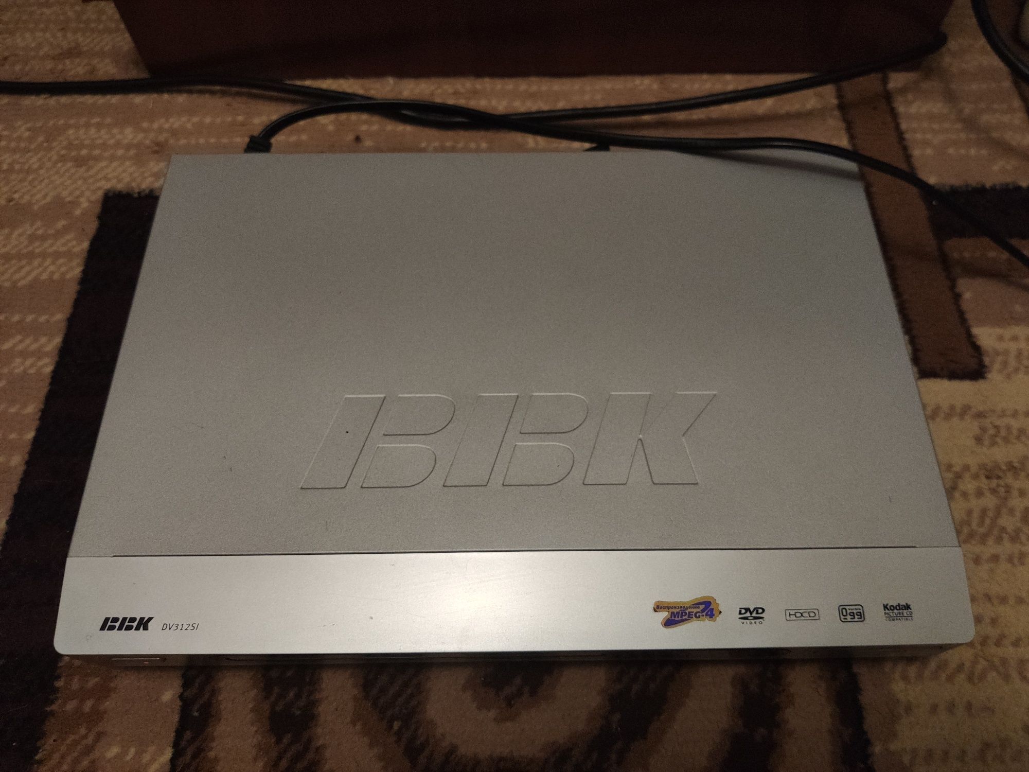 Dvd проигрыватель BBK DV312SI