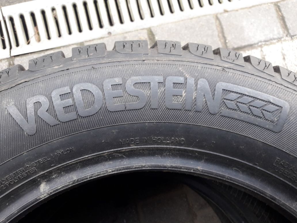 VREDESTEIN 205/65R16C , pojedyńcza opona zimowa wzmacniana.