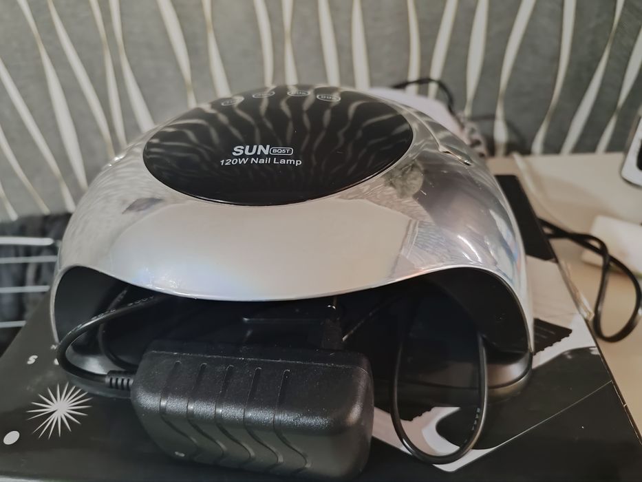 Продам манікюрний набір