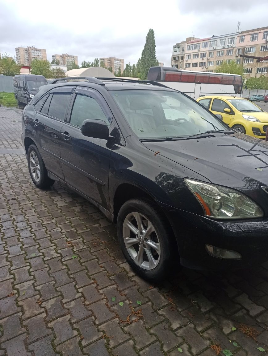 Lexus rx 3.30 8500$