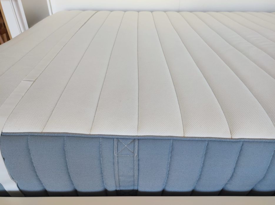 VALEVÅG - IKEA - Colchão molas ensacadas,  140x190 cm - como NOVO