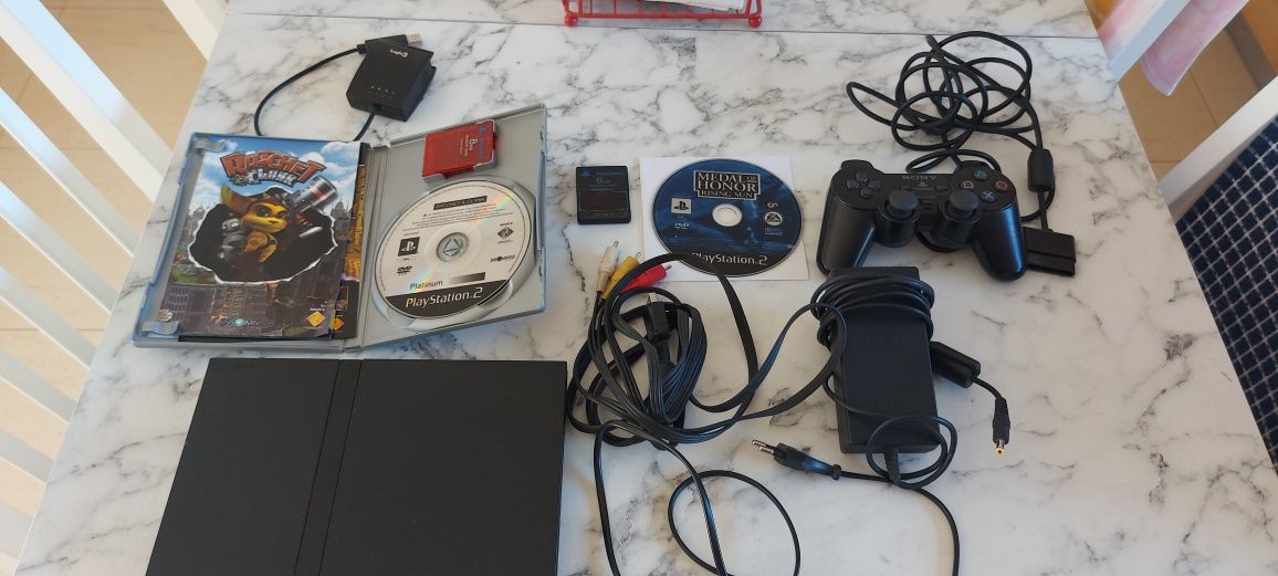 PS2 Slim e acessórios extras