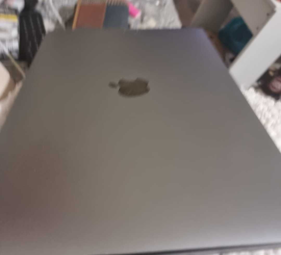 Macbook pro 256 com problema nas fitas