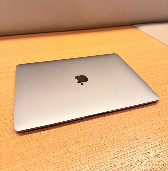 MacBook Air (2020) 13" M1