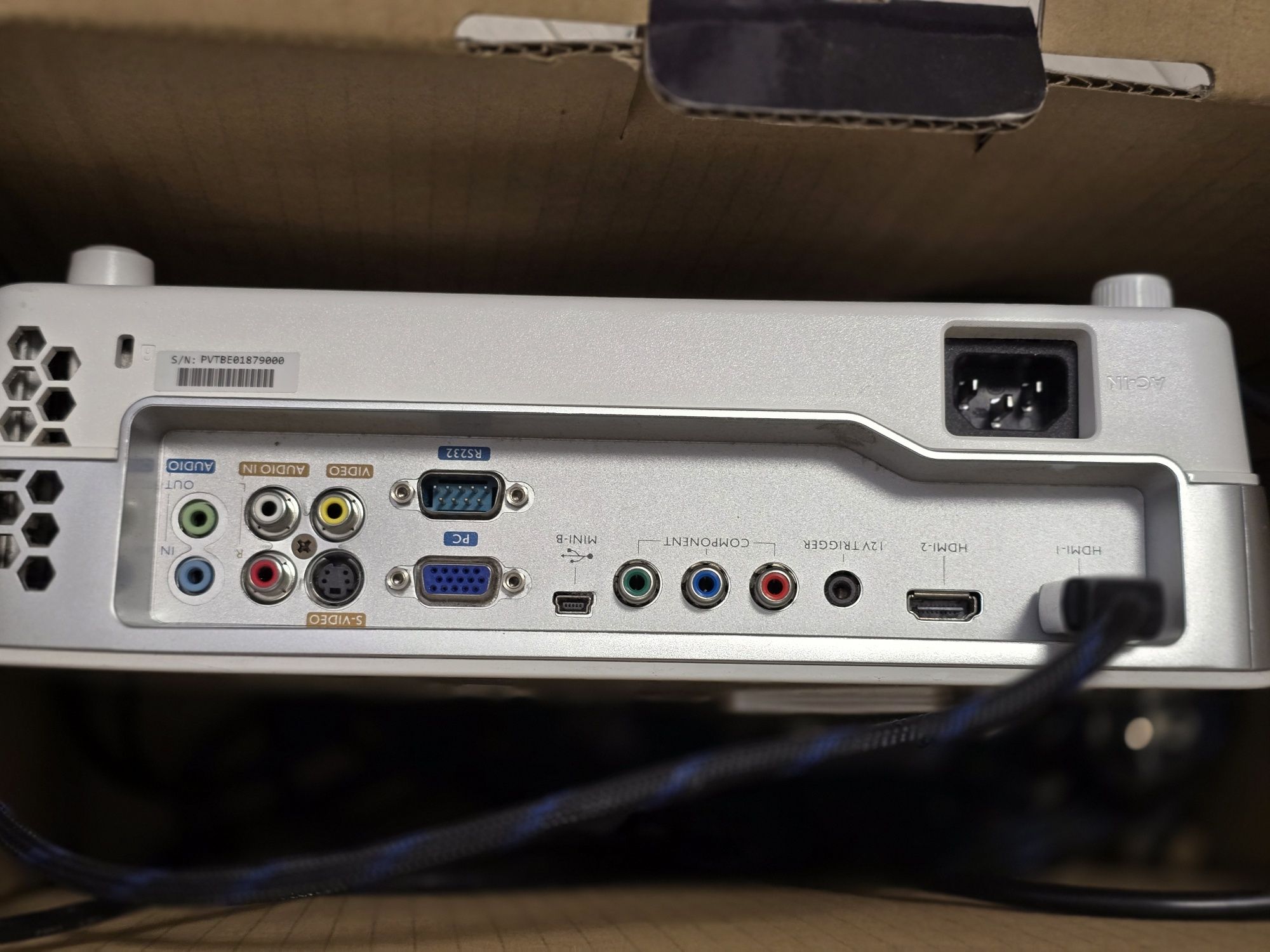 Projektor BENQ W1070