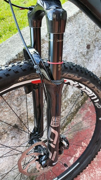 Bicicleta Btt em carbono